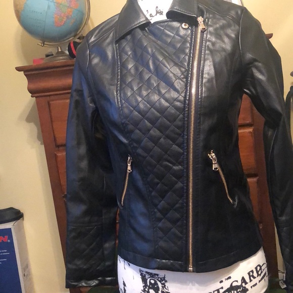 Leather jacket - Picture 3 of 3